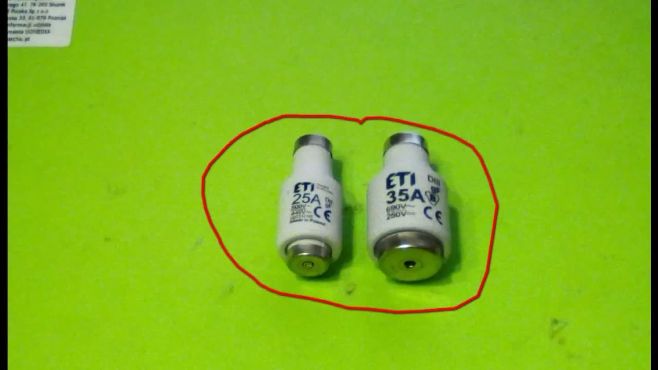 Jak rozpoznać przepalony bezpiecznik topikowy i uniknąć problemów elektrycznych