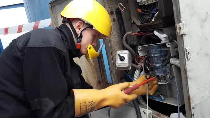 Najczęściej wykonywane prace elektryczne – poradnik dla klientów