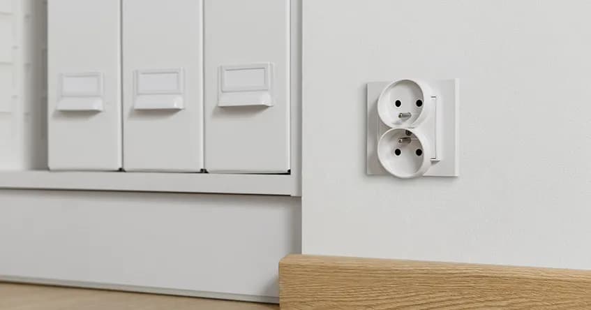 Jak wybrać i rozmieścić gniazdka do pokoju - Praktyczne porady