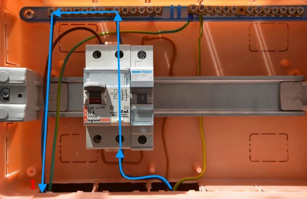 Jak skutecznie dobrać różnicówkę do instalacji: 5 kluczowych zasad